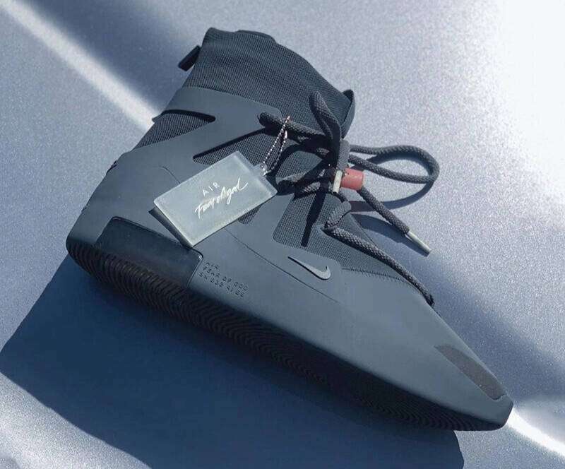 Custom shoe tags