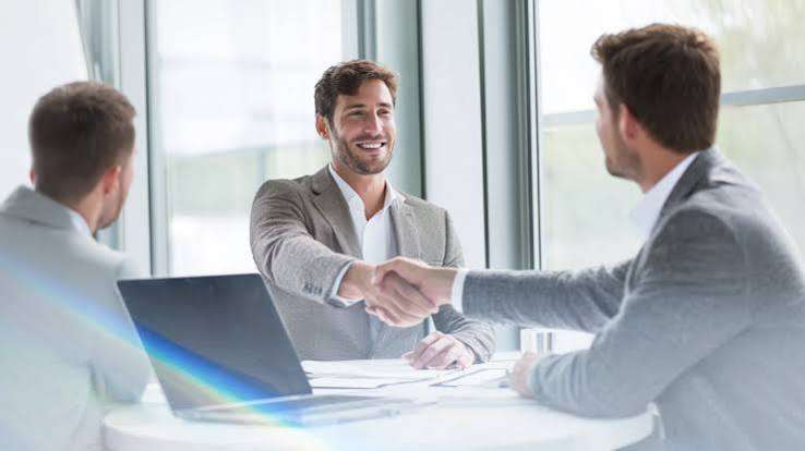 How to Legally Hire Employees for a UAE Free Zone Company