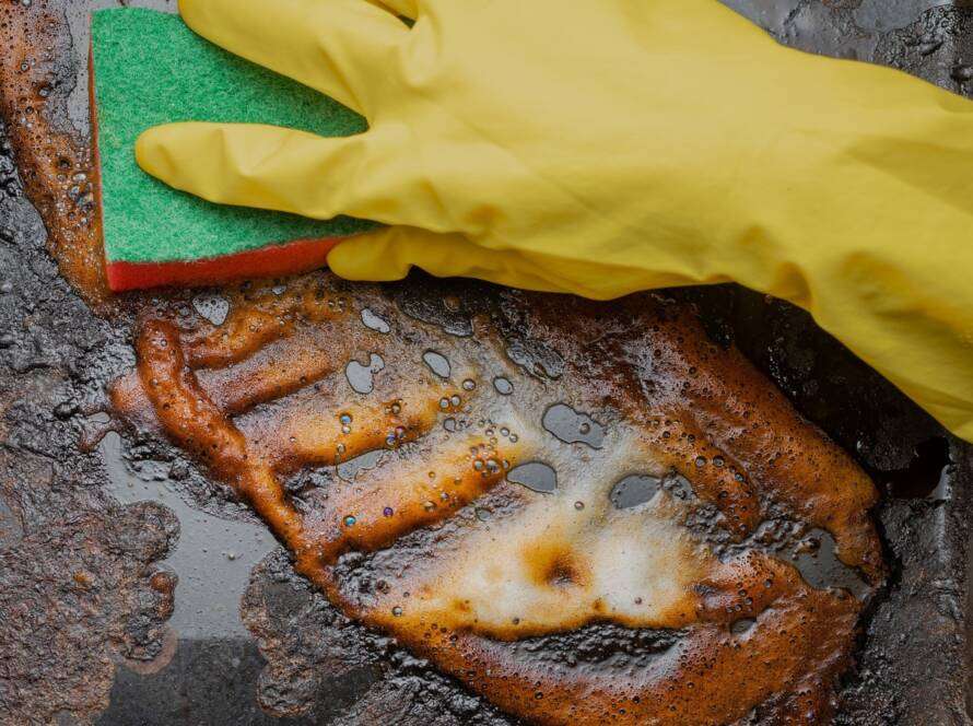 Powerful Degreaser in Pakistan for Heavy Grease & Oil Removal