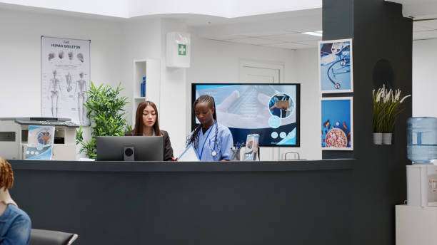 Virtual Front Desk for Clinics That Keeps Patient Service Consistent